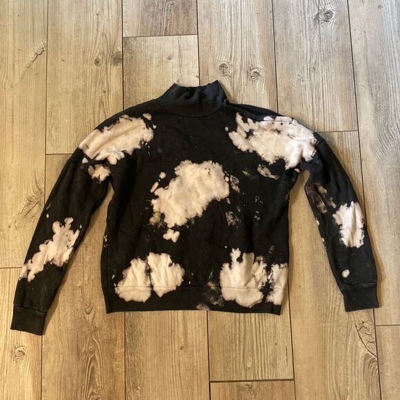 Mock Neck Sweater w Cold Shoulder LA MADE Xs - Picture 1 of 5
